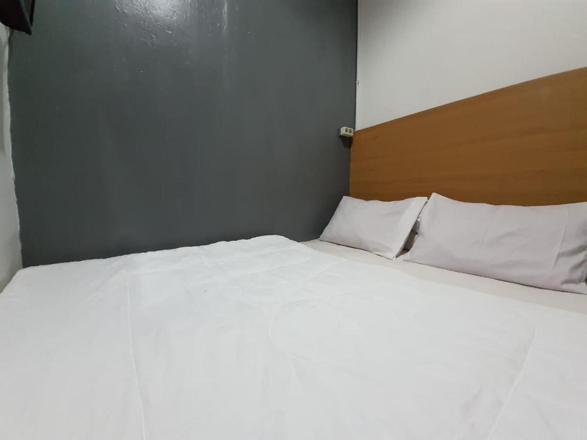 Chrysant Hotel Elok By Idh جاكرتا المظهر الخارجي الصورة